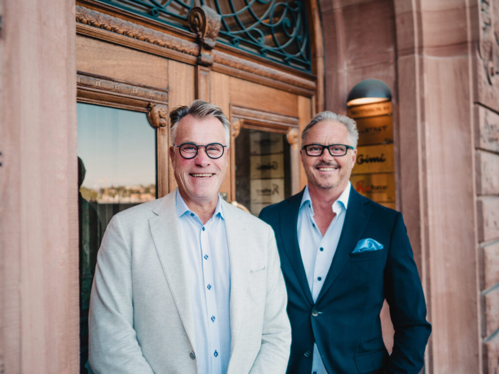 Ulf Arnetz, CEO, Founder and Chairman and Per Forslund, President celebrate that Reforce raise 51 million SEK equity