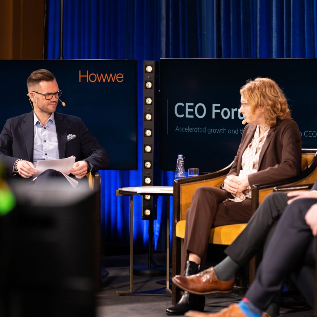 3 1 Business-critical Execution Application for the CEO Howwe